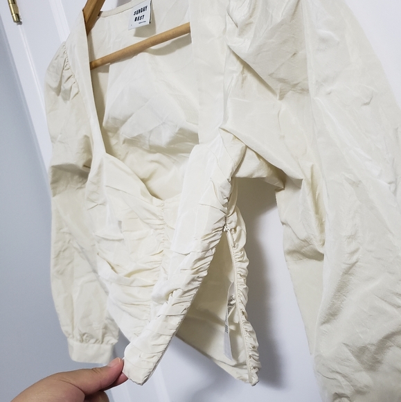 ARITZIA SUNDAY BEST Giselle Petal Top Blouse - Picture 7 of 12